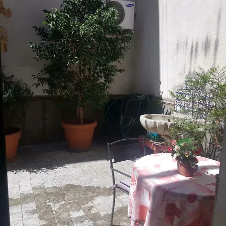 Casa Rotre In The Historic Center Of Apartment Palermo